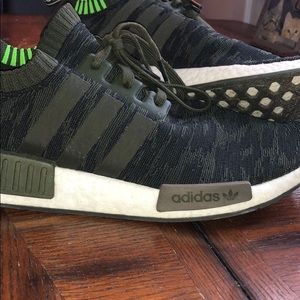 Like new no box sorry!